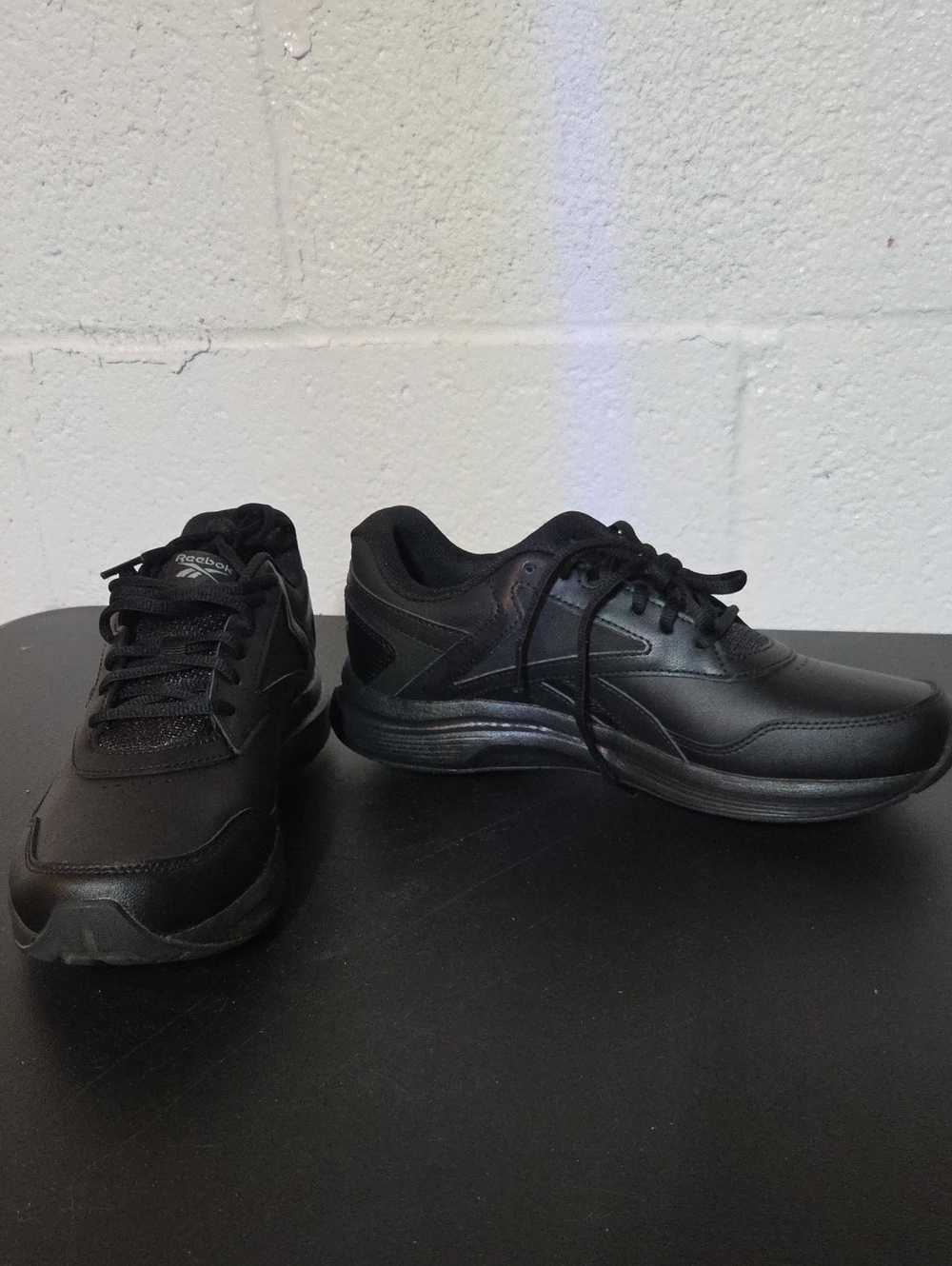 Reebok Women's Walk Ultra 7 Dmx All-Black Athletic Training Shoes